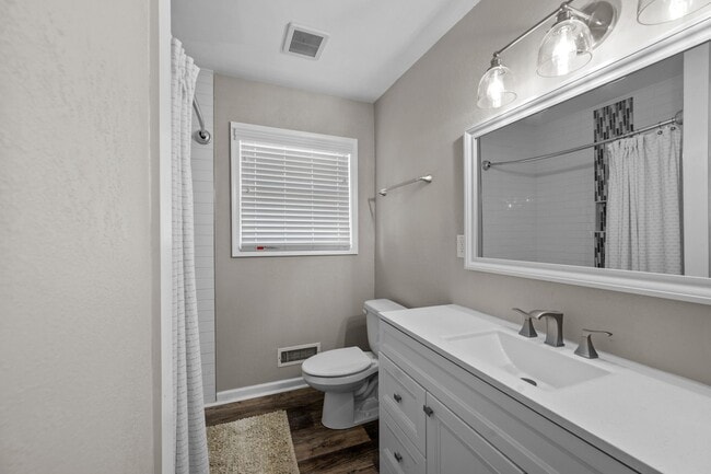 Building Photo - Spacious 4-Bedroom Home with Modern Updates