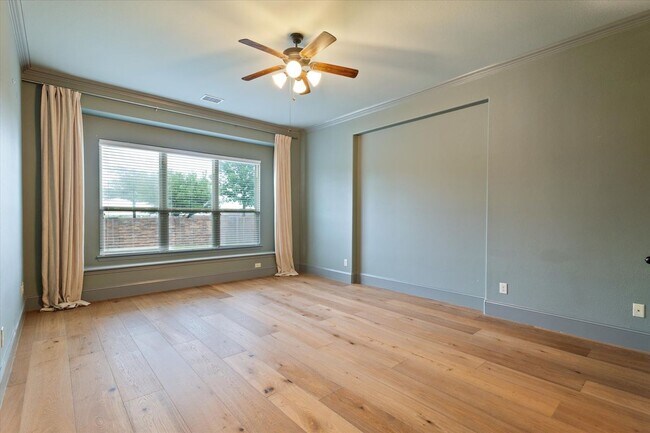 Building Photo - 1040 Edgefield Lane