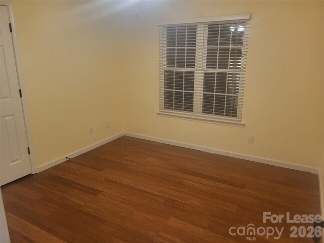 Building Photo - 17450 Baldwin Hall Dr