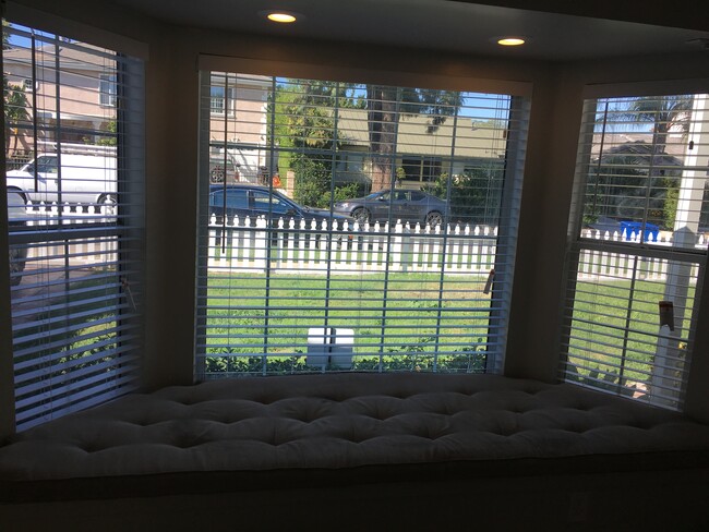 Living room bay window - 4950 Chimineas Ave