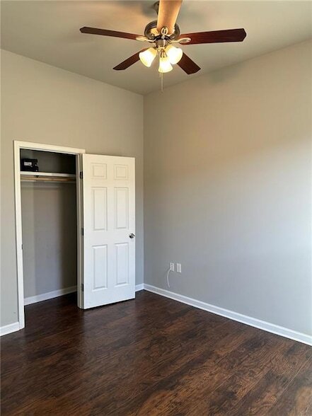 Building Photo - 3033 Pauger St