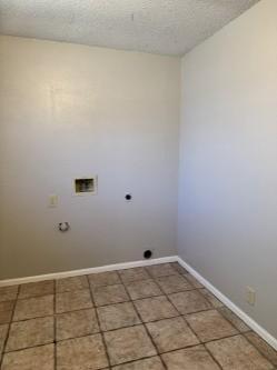 Building Photo - 4601 Alamo Dr