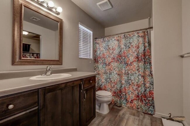 Building Photo - Pet Friendly: 3 Bedroom Fossil Hills Townhome With 2 Car Garage