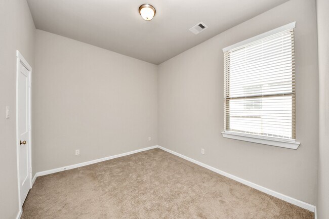 Building Photo - 17409 Turtleweed Ln