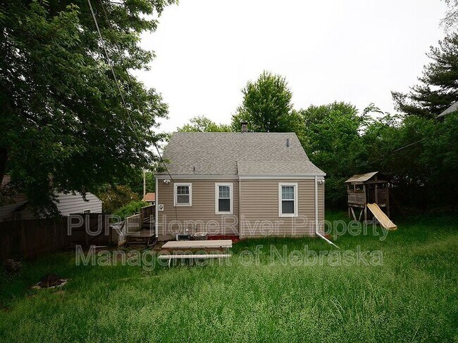 Building Photo - 2108 S 46th St