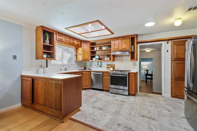 Building Photo - Charming 3 bed 1 bath home in Davis