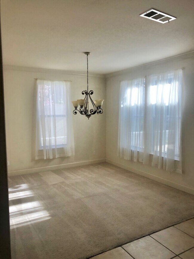 Building Photo - 4 br, 2.5 bath House - 205 Vista Del Rio Ct.