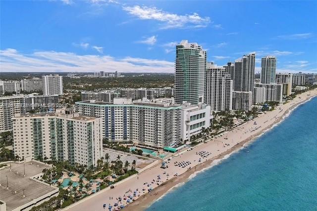 Building Photo - 3725 S Ocean Dr