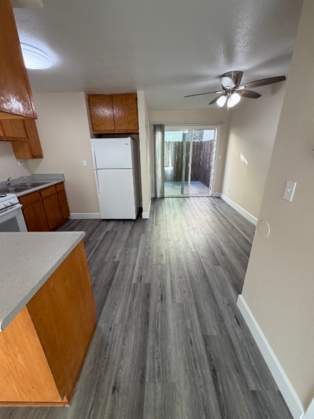 Building Photo - 610 Silverwood Ave