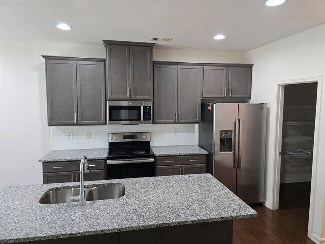 Building Photo - 5272 Mill Way