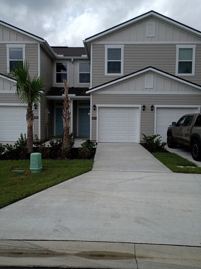 Building Photo - Newly Built 3BR/3BA Home in West Ortega Landing