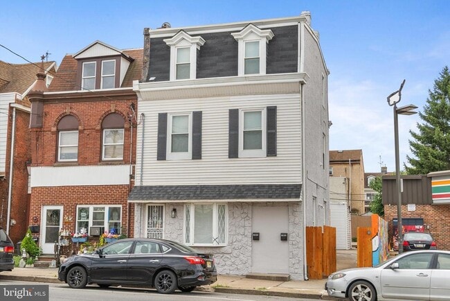 Building Photo - 2652 Bridge St
