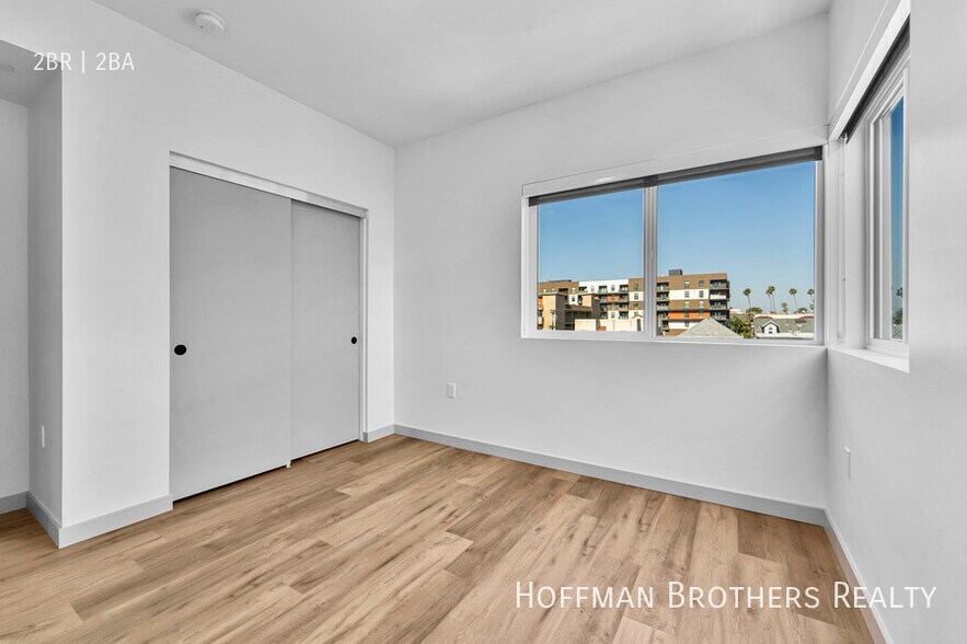 Building Photo - 1240 Magnolia Ave