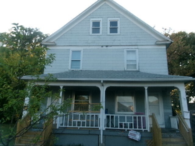Primary Photo - 17 Aurora St