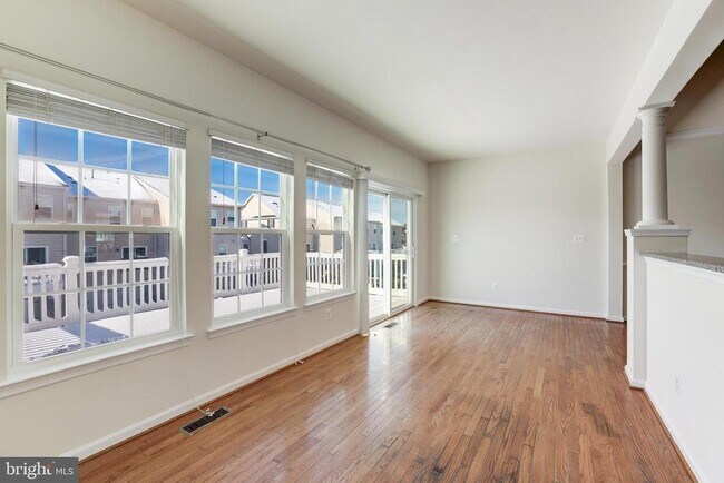 Building Photo - 25767 Double Bridle Terrace