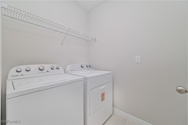 Building Photo - 5820 Poetry Ln