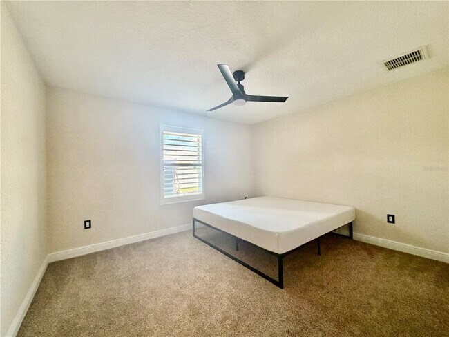 Building Photo - 6248 SW 48th Ave