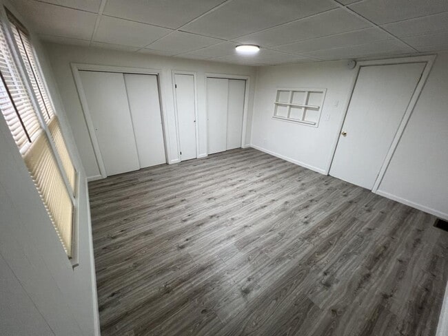 Building Photo - 9 W 2nd Ave