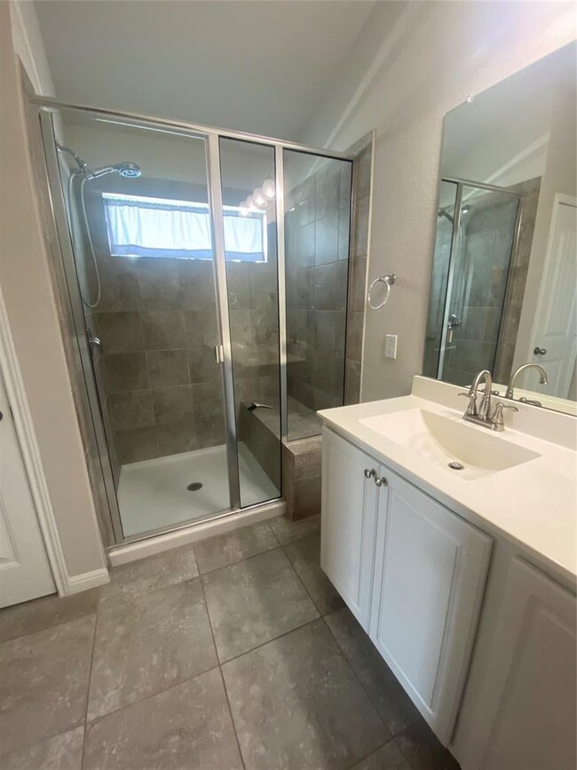 Building Photo - 18708 Obed River Dr