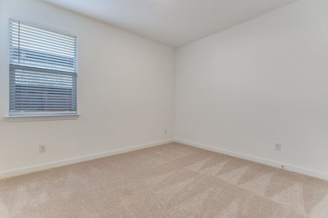 Building Photo - 3609 Grace Ln