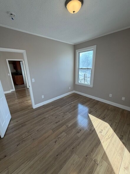 Building Photo - 171 Capen St