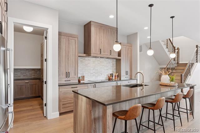 Building Photo - 1426 Swan Peter Dr