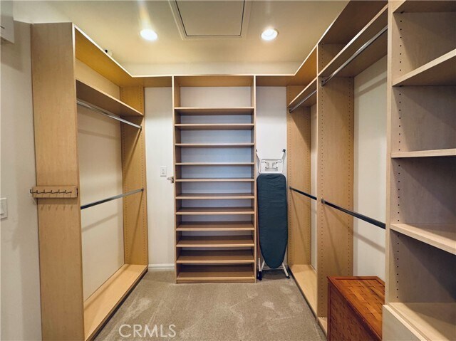Building Photo - 458 S Clark Dr