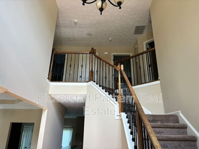 Building Photo - 5982 Ivy Ridge Dr