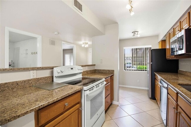 Building Photo - 4620 Longwater Chase