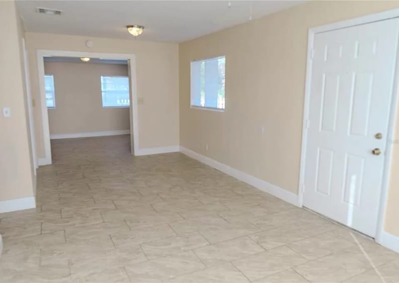 Building Photo - 2500 Carver Ave