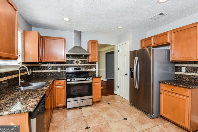 Building Photo - 1305 Bramlett Blvd