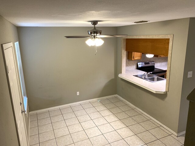 Building Photo - 8911 McPherson Rd