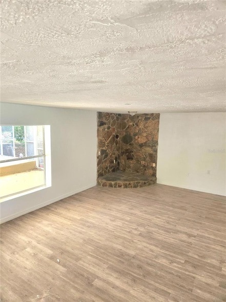 Building Photo - 11631 Seminole Dr
