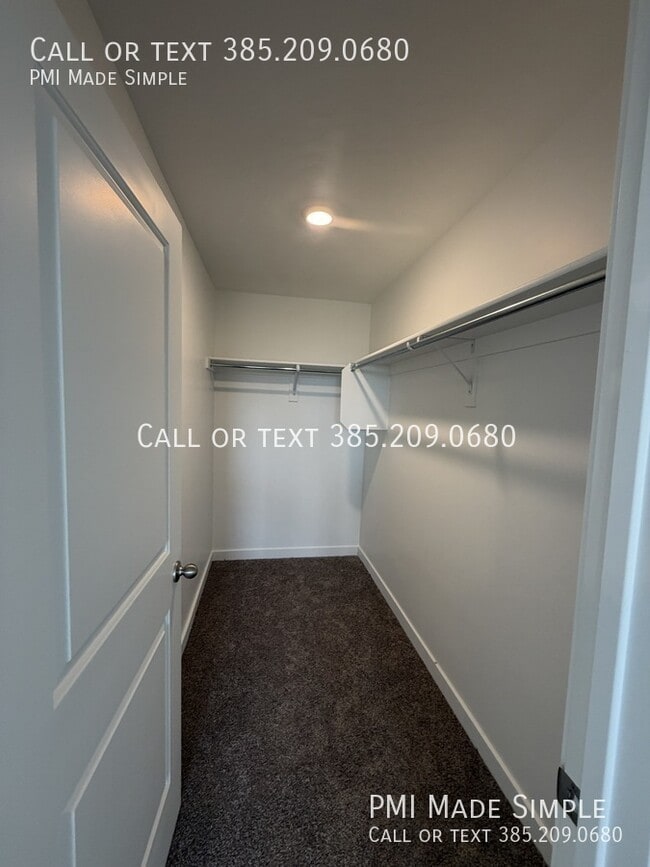 Building Photo - 1356 S Windy Rdg Dr