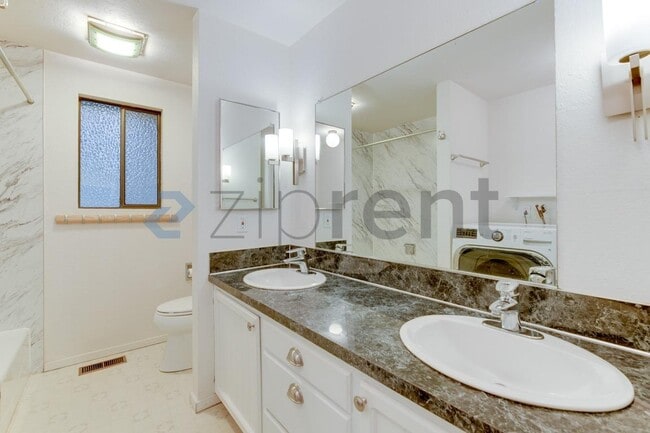 Building Photo - 1614 NE 199th Ct