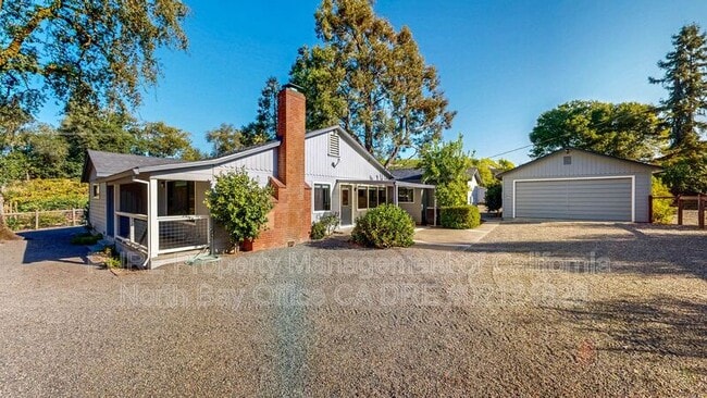 Building Photo - 4939 Dry Creek Rd