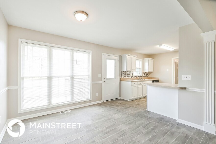 Building Photo - 60 Knottingham Ct