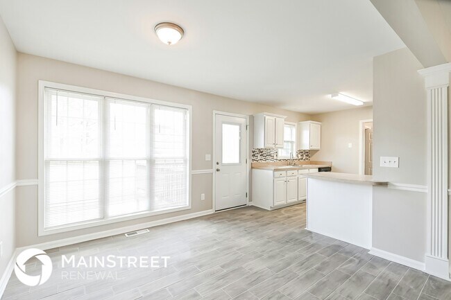 Building Photo - 60 Knottingham Ct