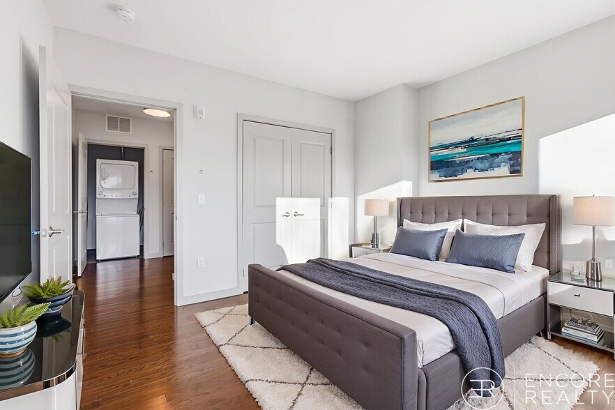 Building Photo - 45 Marion St