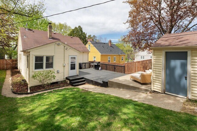 Building Photo - 5705 Logan Ave S