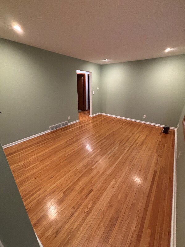 Building Photo - 2057 Emerald Ln