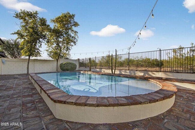 Building Photo - 17564 W Verdin Rd