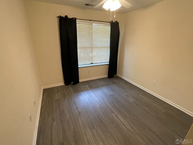 Building Photo - 181 Blew Ct