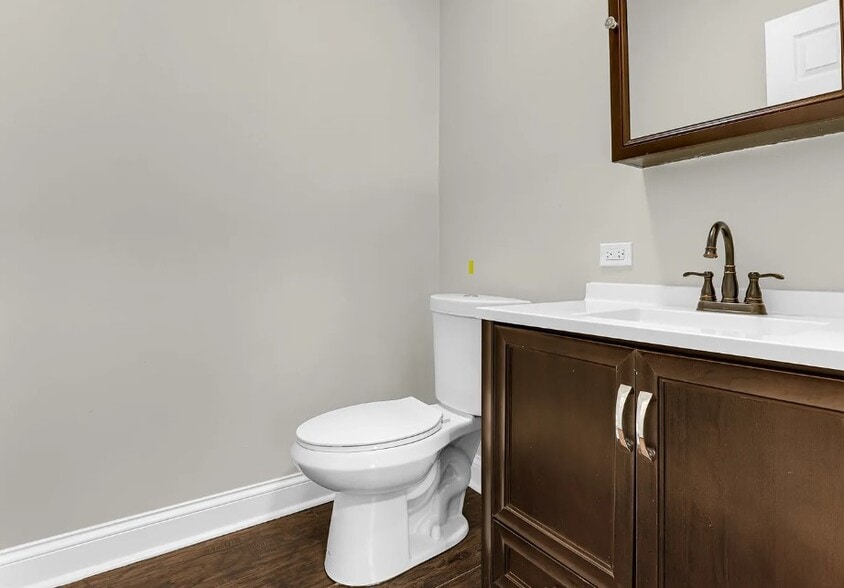 Building Photo - 19 Augusta St