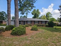 Building Photo - 1422 Ridgewood Dr