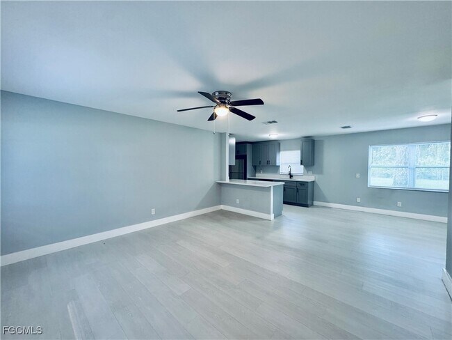 Building Photo - 13926 Matanzas Dr