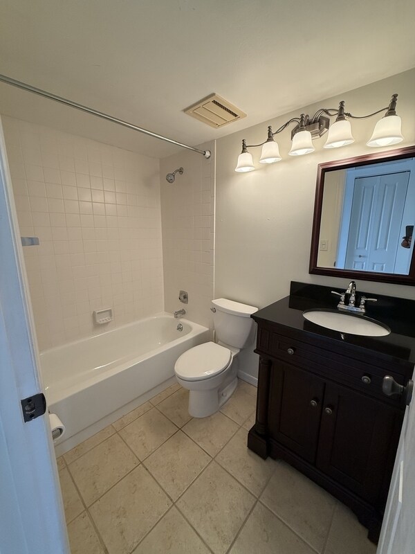 Building Photo - 437 Wexford Cir