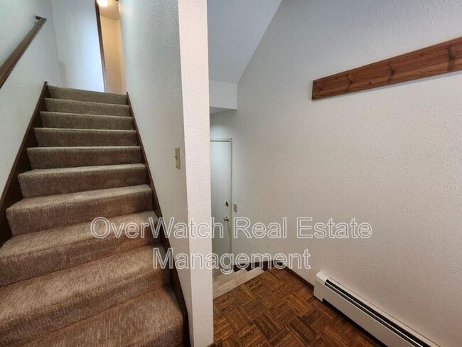 Building Photo - 1932 Beaver Pl