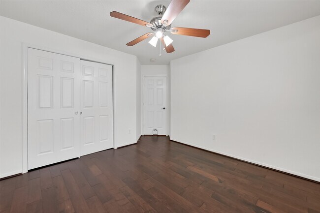 Building Photo - 19715 Azalea Brook Way