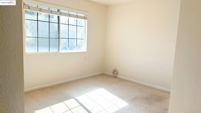 Building Photo - 4537 Pronghorn Way